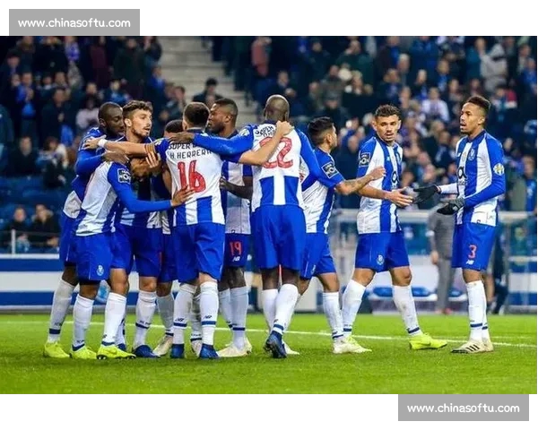 鏖战九十分钟绝杀逆转全场燃爆夺冠之夜豪门对决谱写赛季最强音传奇 - 副本 - 副本 (2)